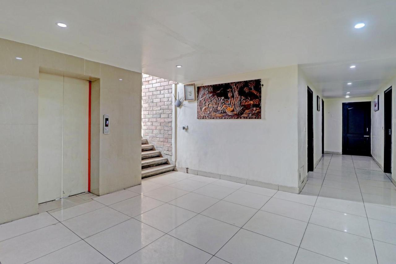 Oyo 74073 Hotel Abhishek Λουντιάνα Εξωτερικό φωτογραφία